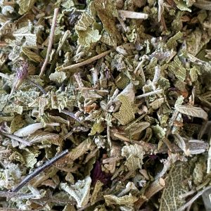 Salvia biologica in foglie sminuzzate