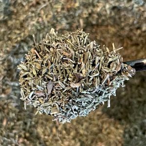 Timo biologico in foglie