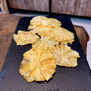 Ananas in chips bio disidratata