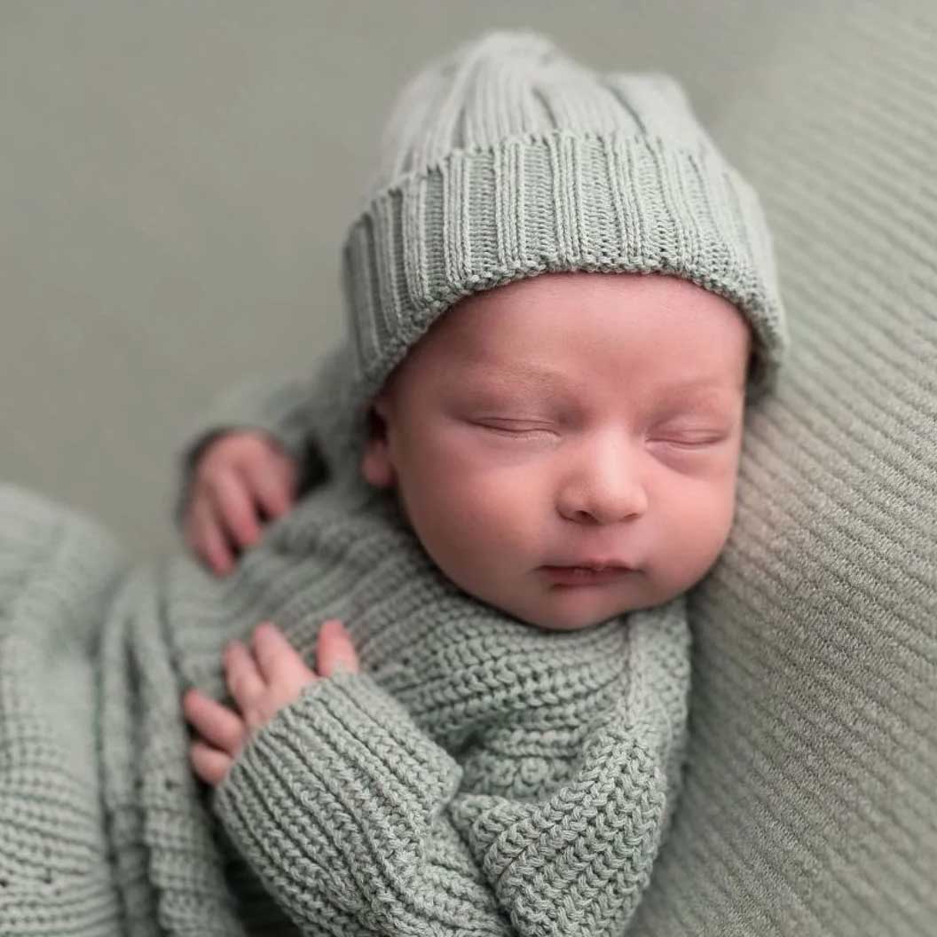 Cappello basic neonato in maglia - immagine 4