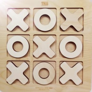 Tris grande in legno