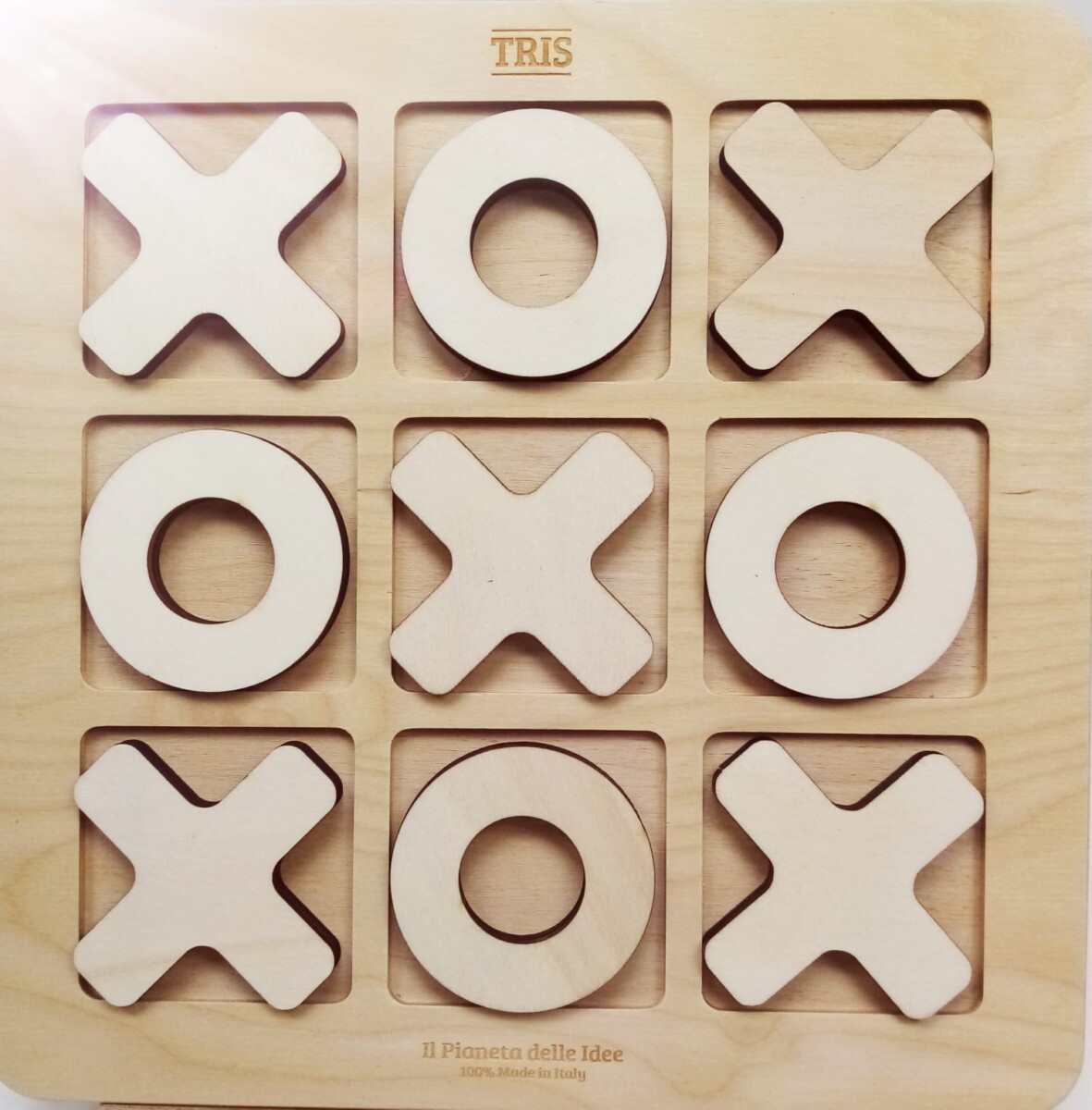 Tris grande in legno