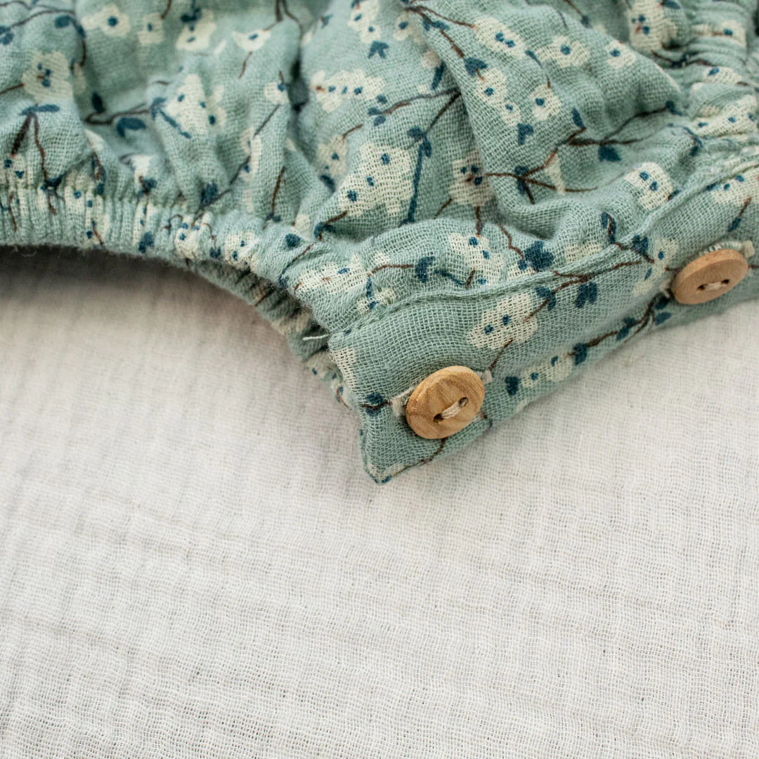 Pagliaccetto in mussola con colletto ricamato - immagine 6