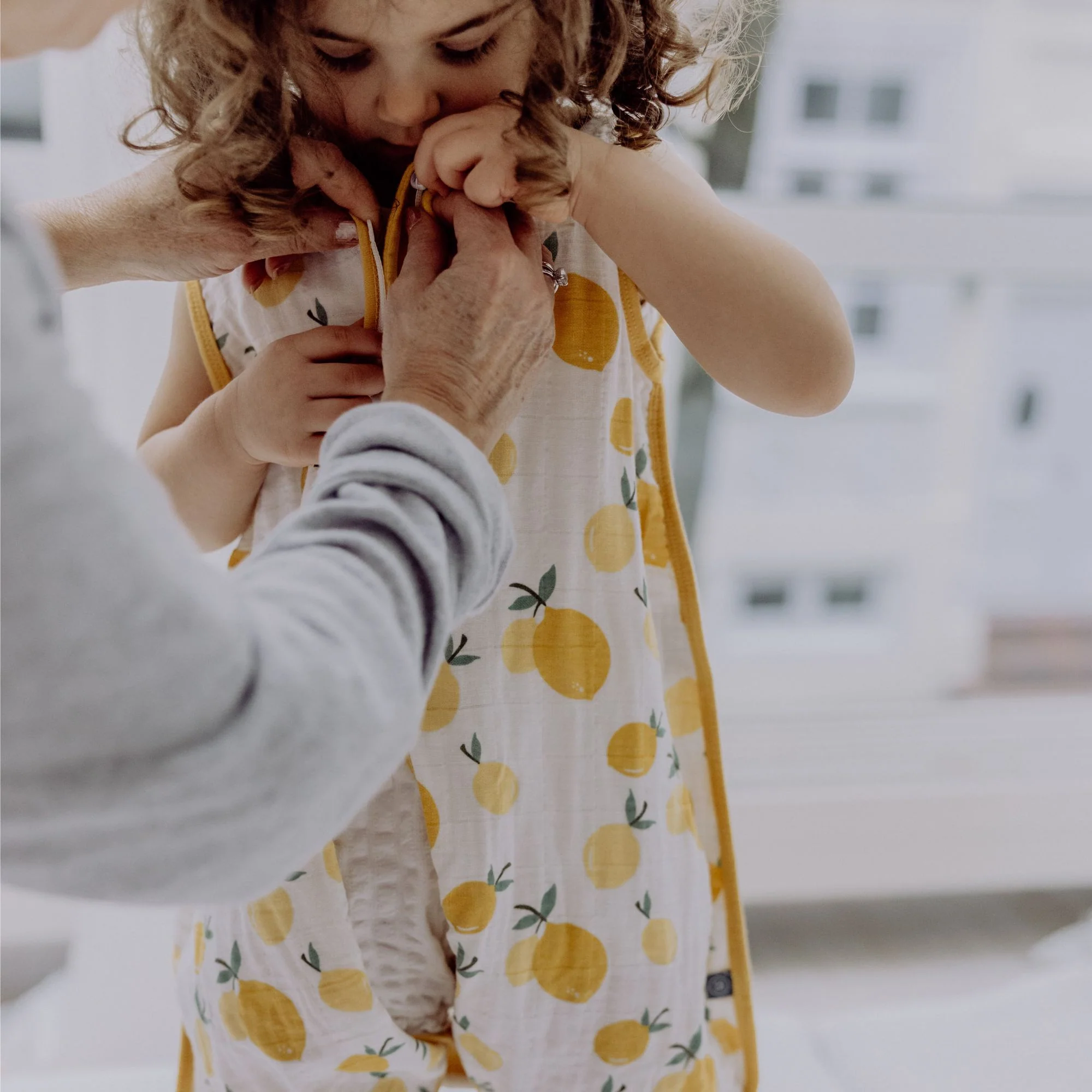 Sacco nanna in mussola con piedi 0.5 TOG | Limone - immagine 6