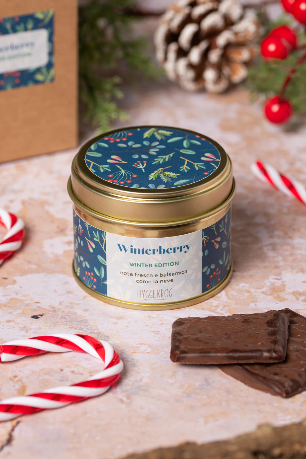 Candela Winterberry in cera di soia - immagine 2