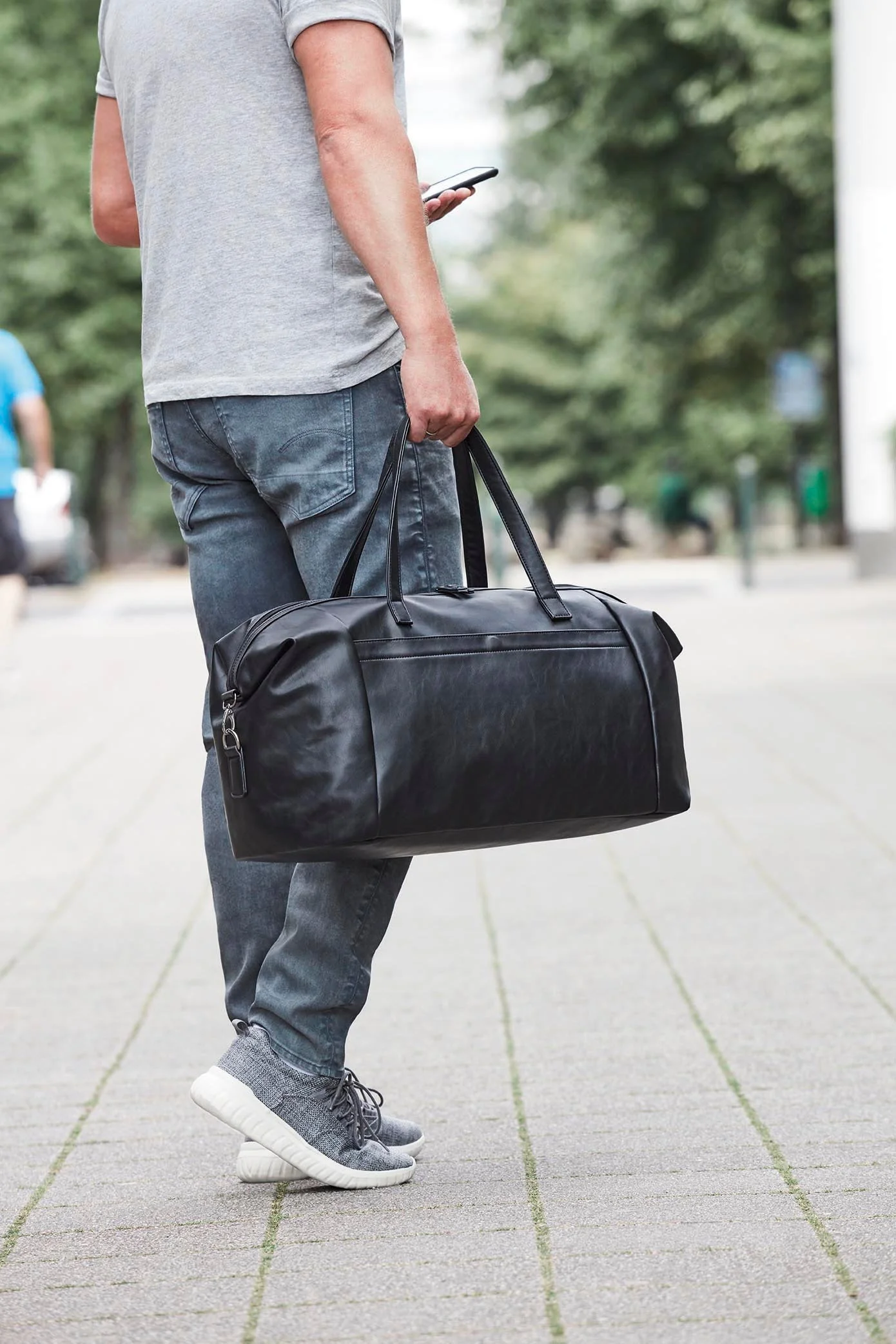 Borsone da viaggio in 100% pelle sintetica, classico ed elegante - immagine 3