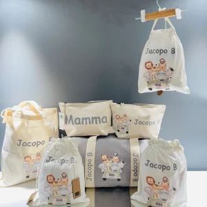 Set Borsone Baby, 2 beauty case e 3 sacchi stampa Safari personalizzati con nome
