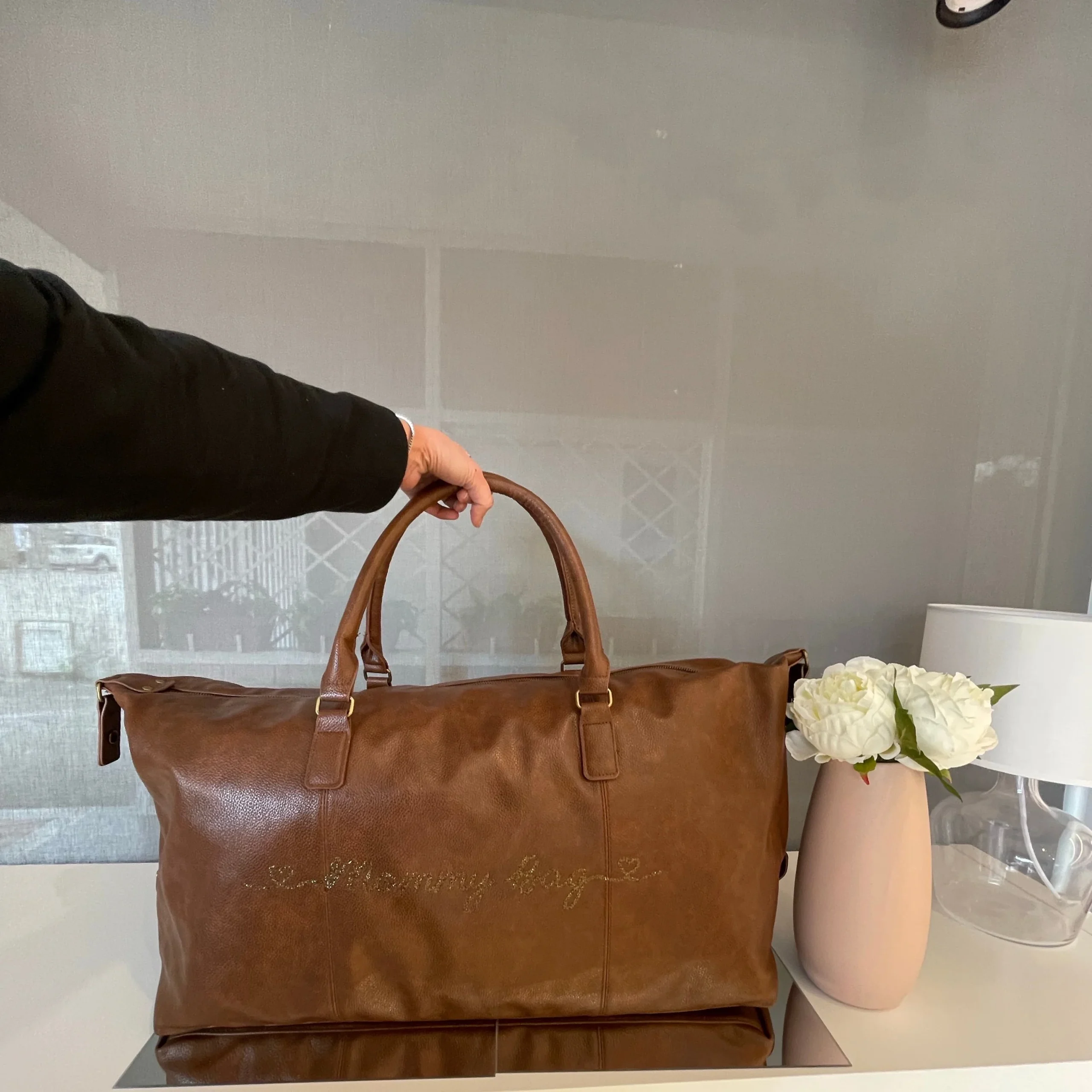 Borsone da viaggio in 100% pelle sintetica, classico ed elegante tasche e zip - immagine 6