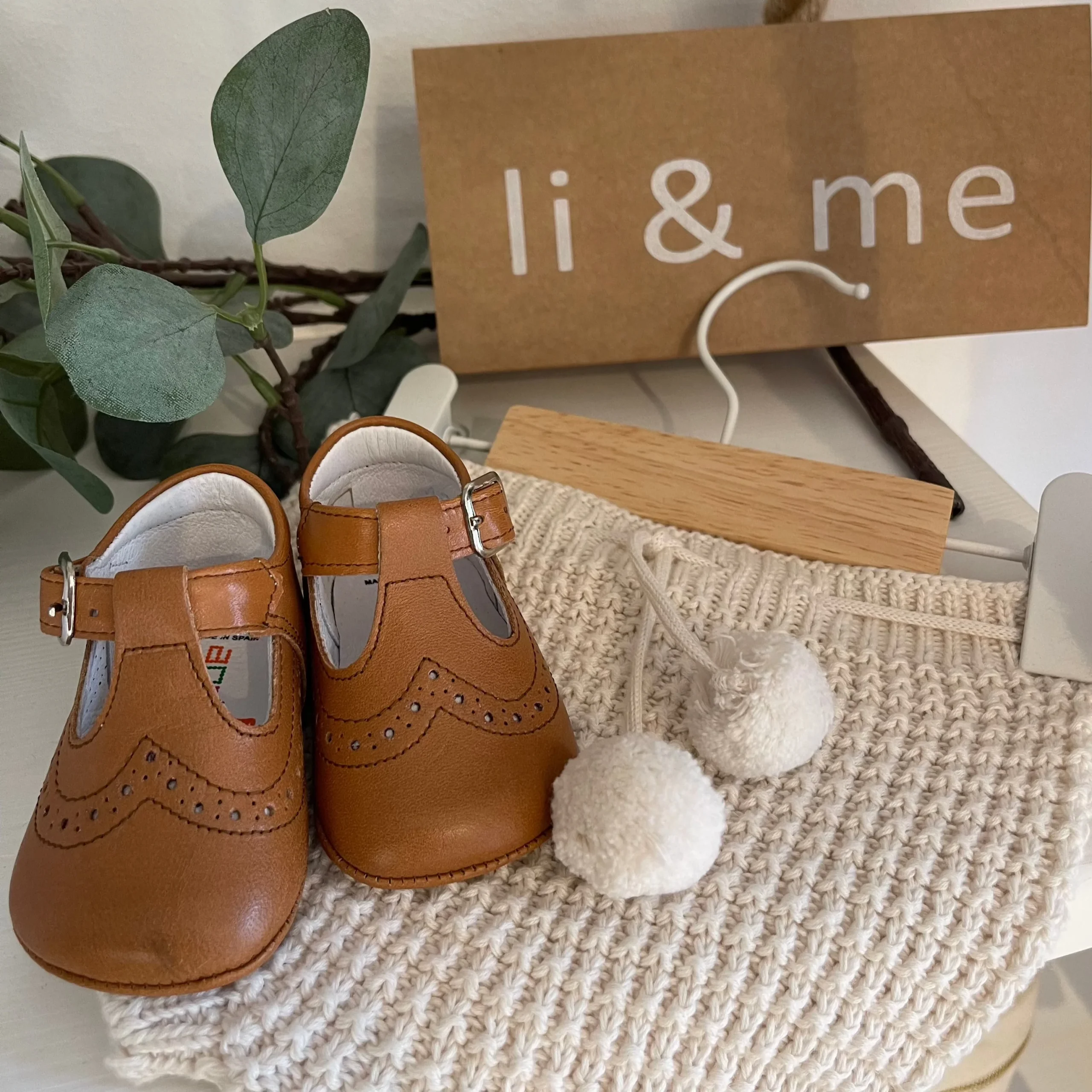 Scarpine morbide da culla Color cuoio con cinturino - immagine 7