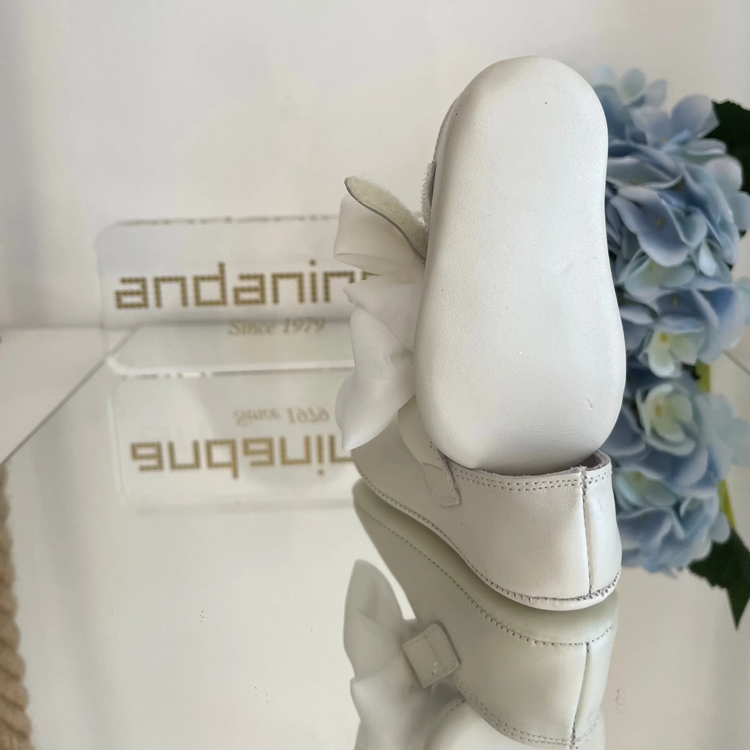 Scarpine morbide da culla con fiocco Bianco eleganti Battesimo - immagine 6