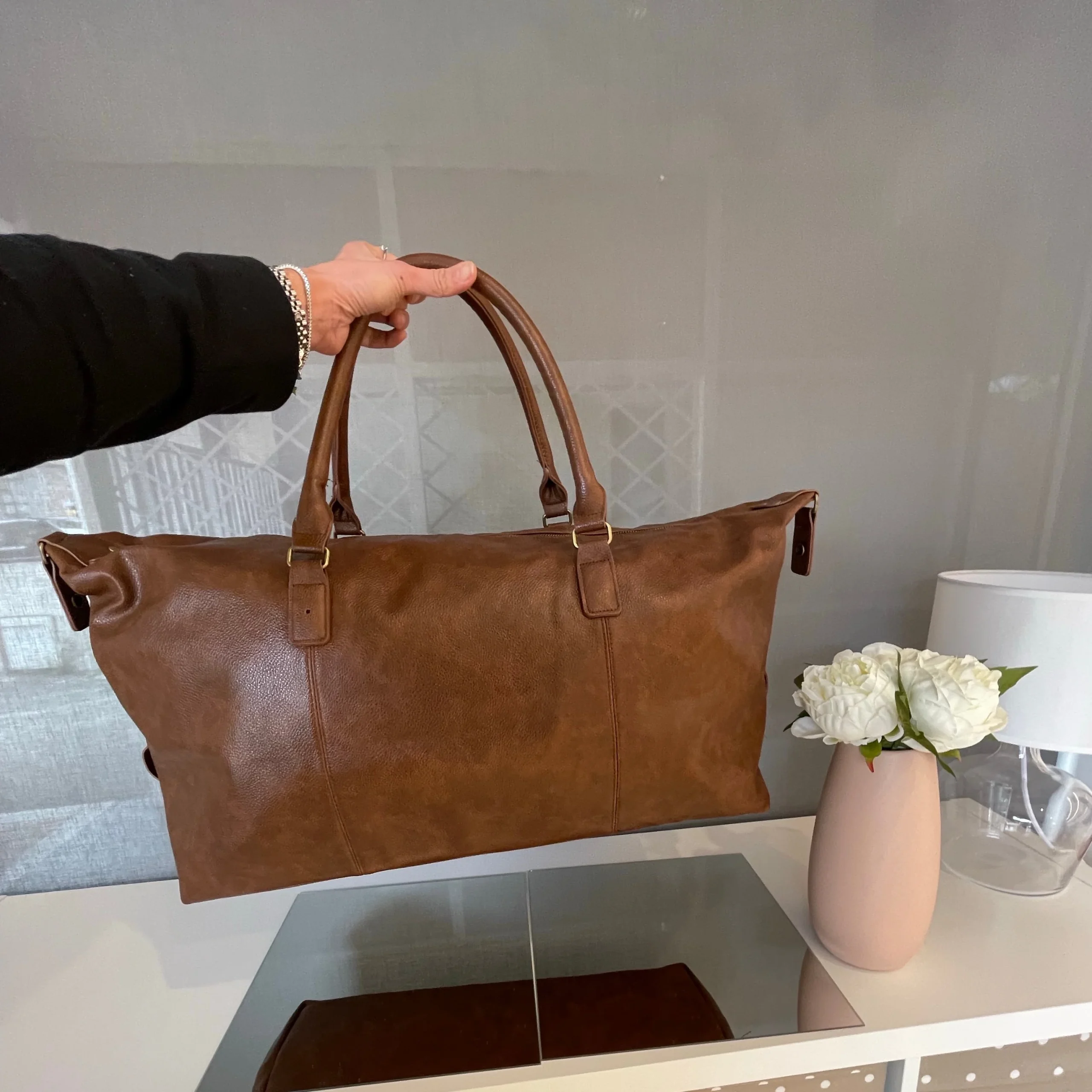 Borsone da viaggio in 100% pelle sintetica, classico ed elegante tasche e zip - immagine 5