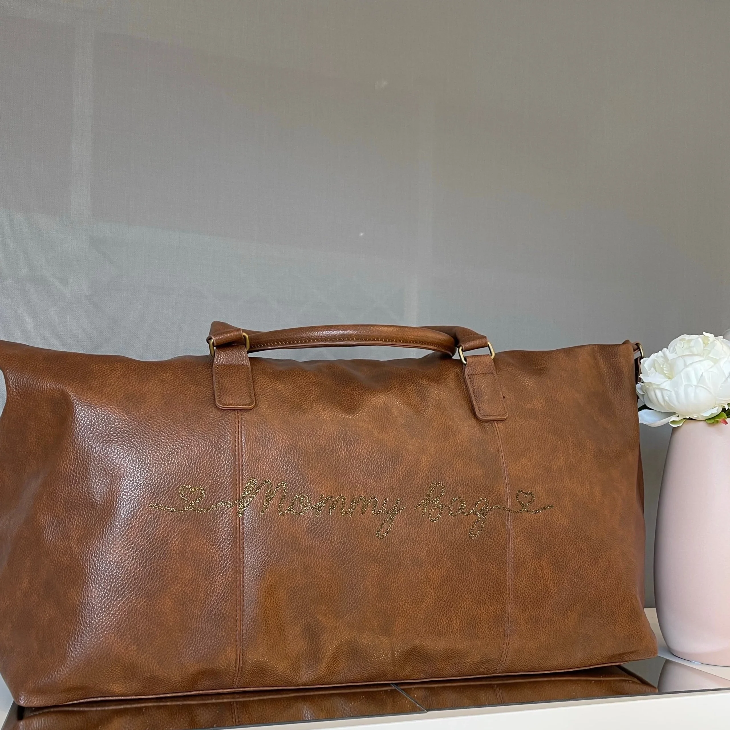 Borsone da viaggio in 100% pelle sintetica, classico ed elegante tasche e zip - immagine 3